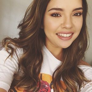 Meet your Posher, Krystal